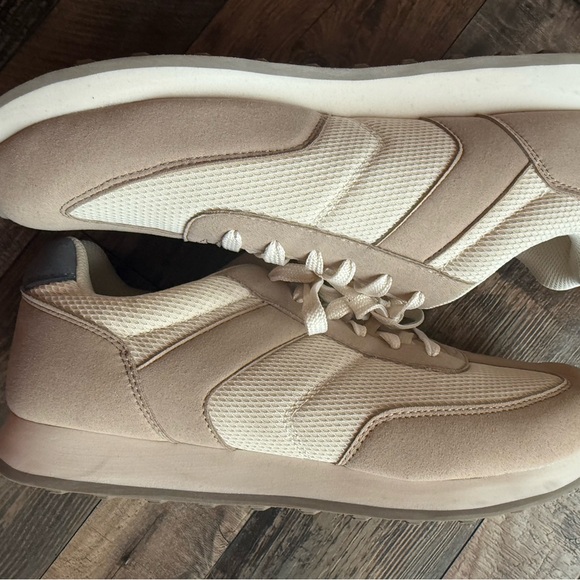 Target Off-White Knit & Mesh Sneakers - Picture 4 of 8